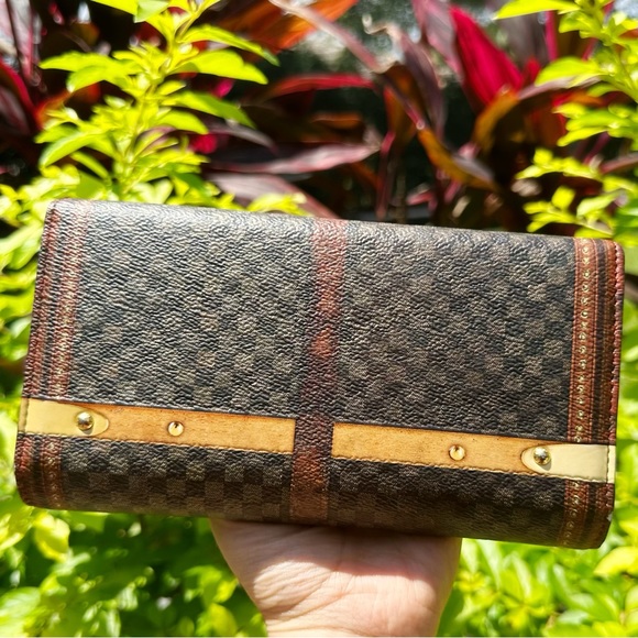 Louis Vuitton Transformed Damier Portefeuille Twist Trompe l'oeil Flap Wallet - Picture 3 of 13